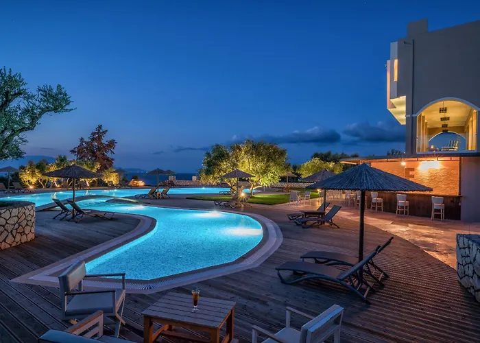 Elegance Luxury Executive Suites - Adults Only